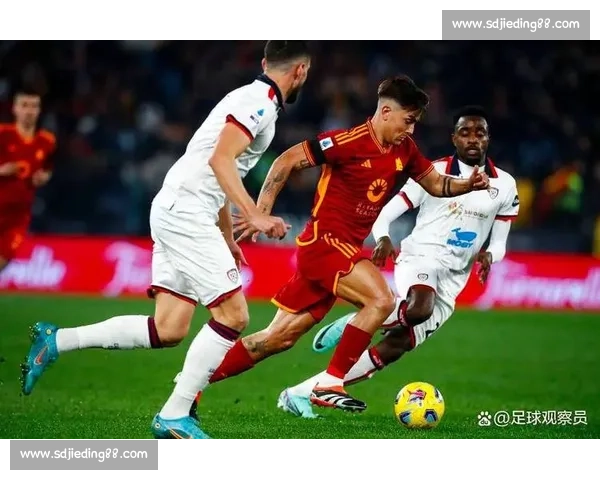 罗马对阵亚特兰大精彩直播全程回顾,赛场瞬间与战术分析揭秘 罗马对阵亚特兰大精彩直播全程回顾,赛场瞬间与战术分析揭秘